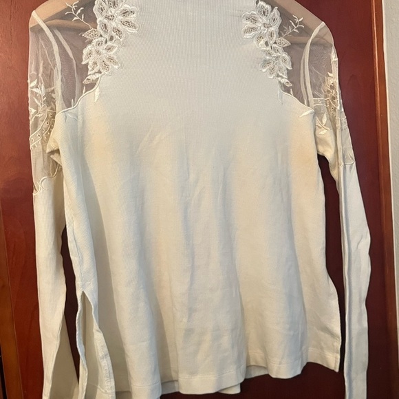 Free People Daniella Lace Shoulder Top Ivory Sz XXS Long Sleeve - Picture 7 of 11